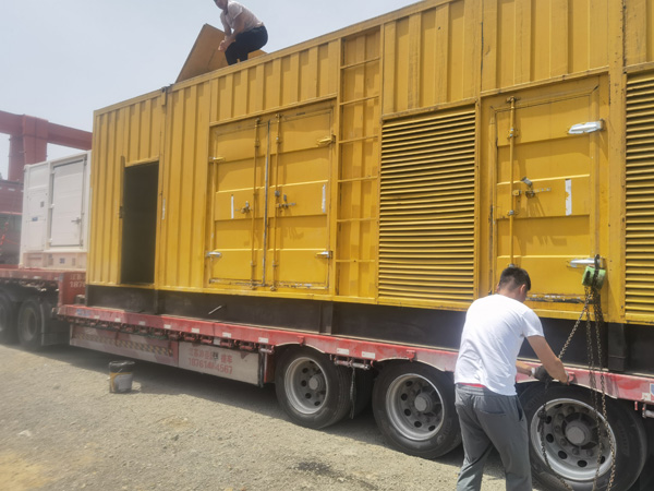 湖南发电机出租100KW发电机需要什么规格的电缆线？